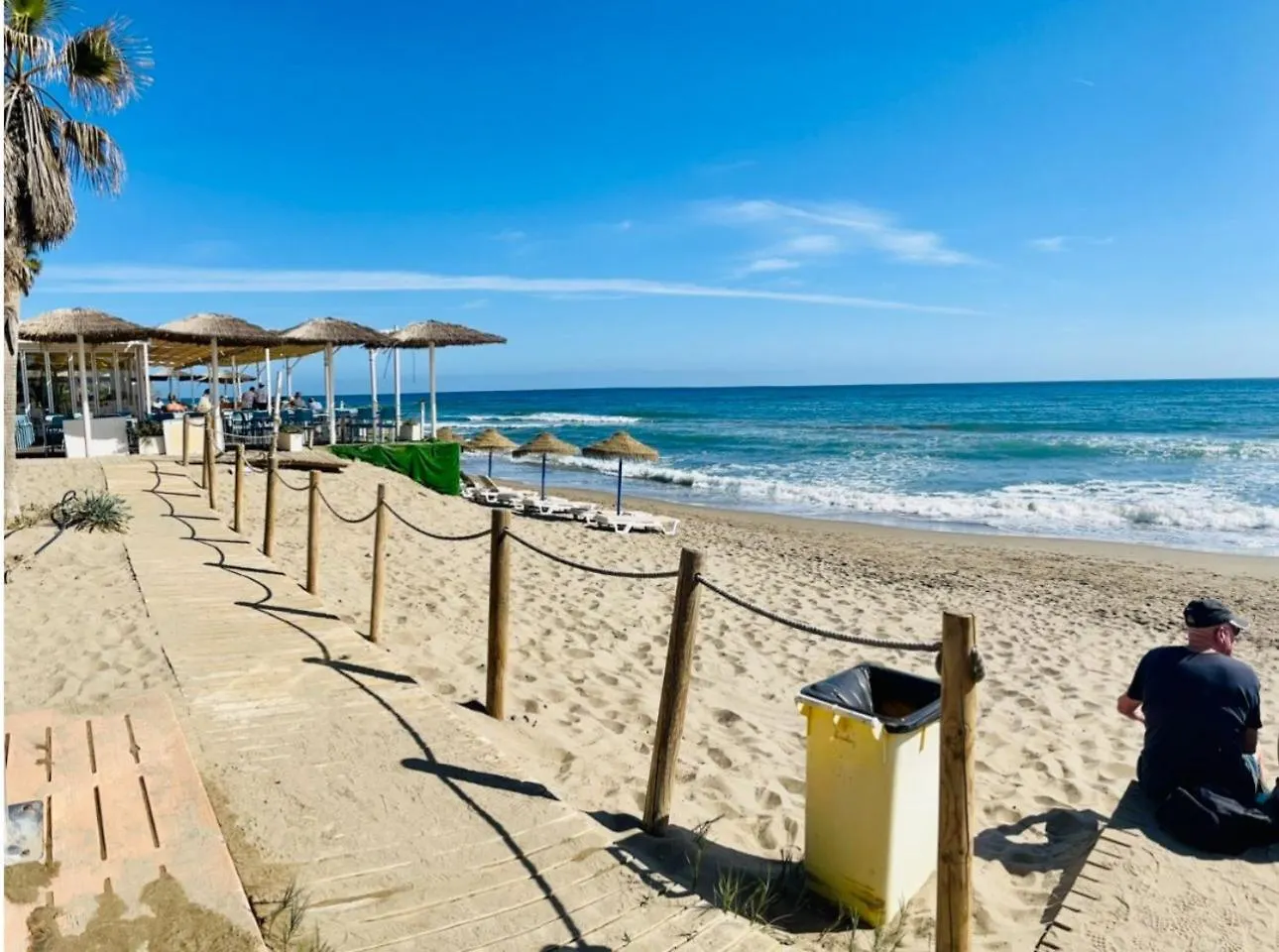 Apartamento Con Cocina Americana En Marbella Elvira