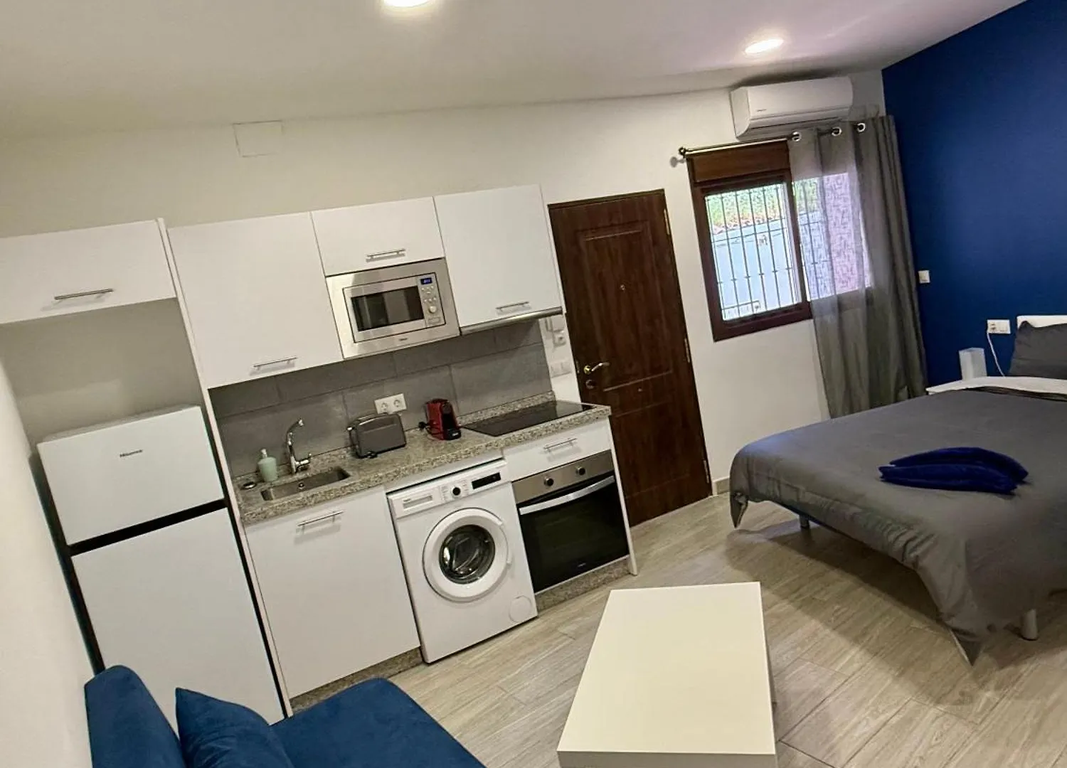Apartamento Con Cocina Americana En Marbella Elvira