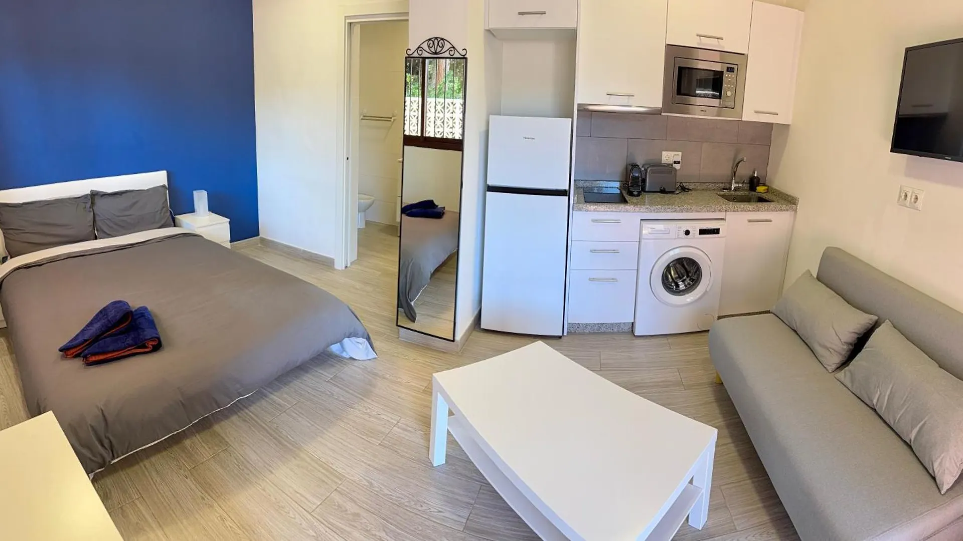 Apartment Apartamento Con Cocina Americana En Marbella Elvira Spain